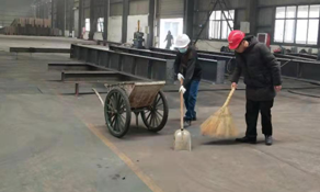 美化环境，党员活动日开展企业大扫除